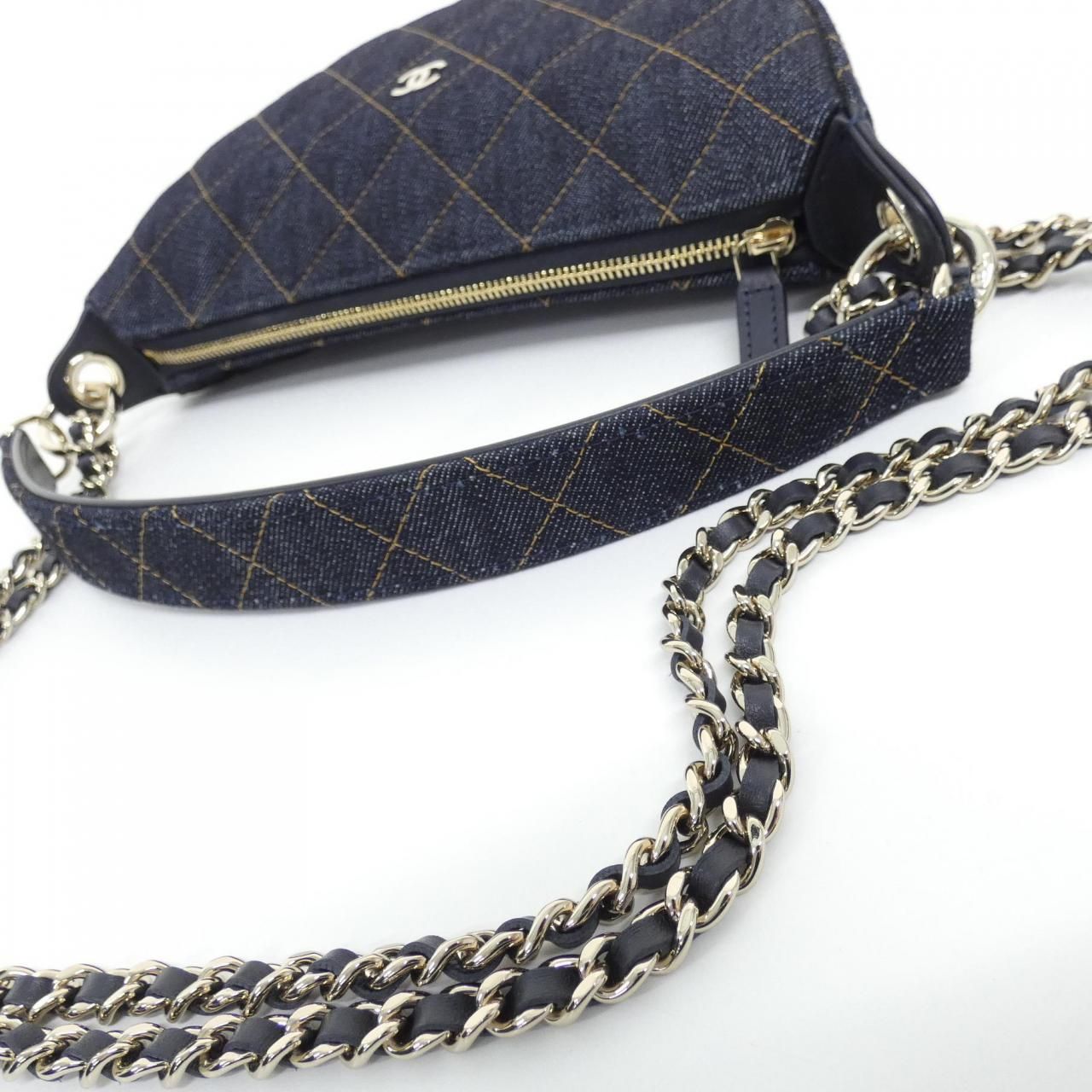 Chanel Timeless Classic Line Chain Clutch — view 7