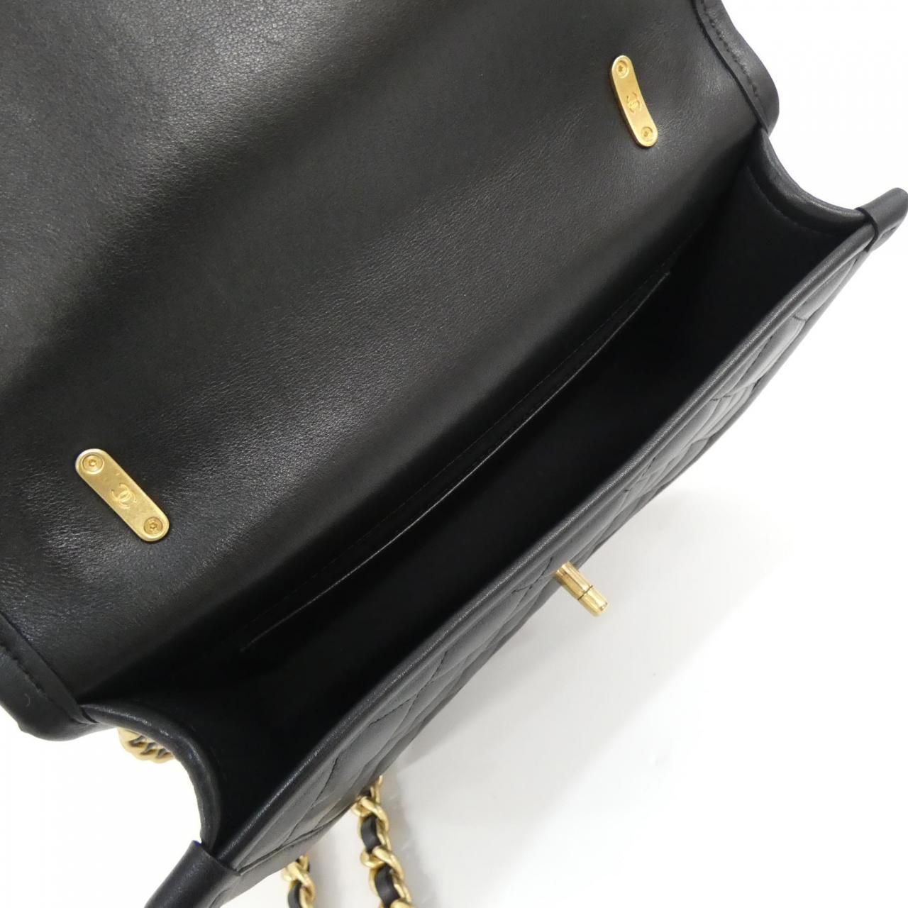 Chanel Bag Handbag Black — view 6