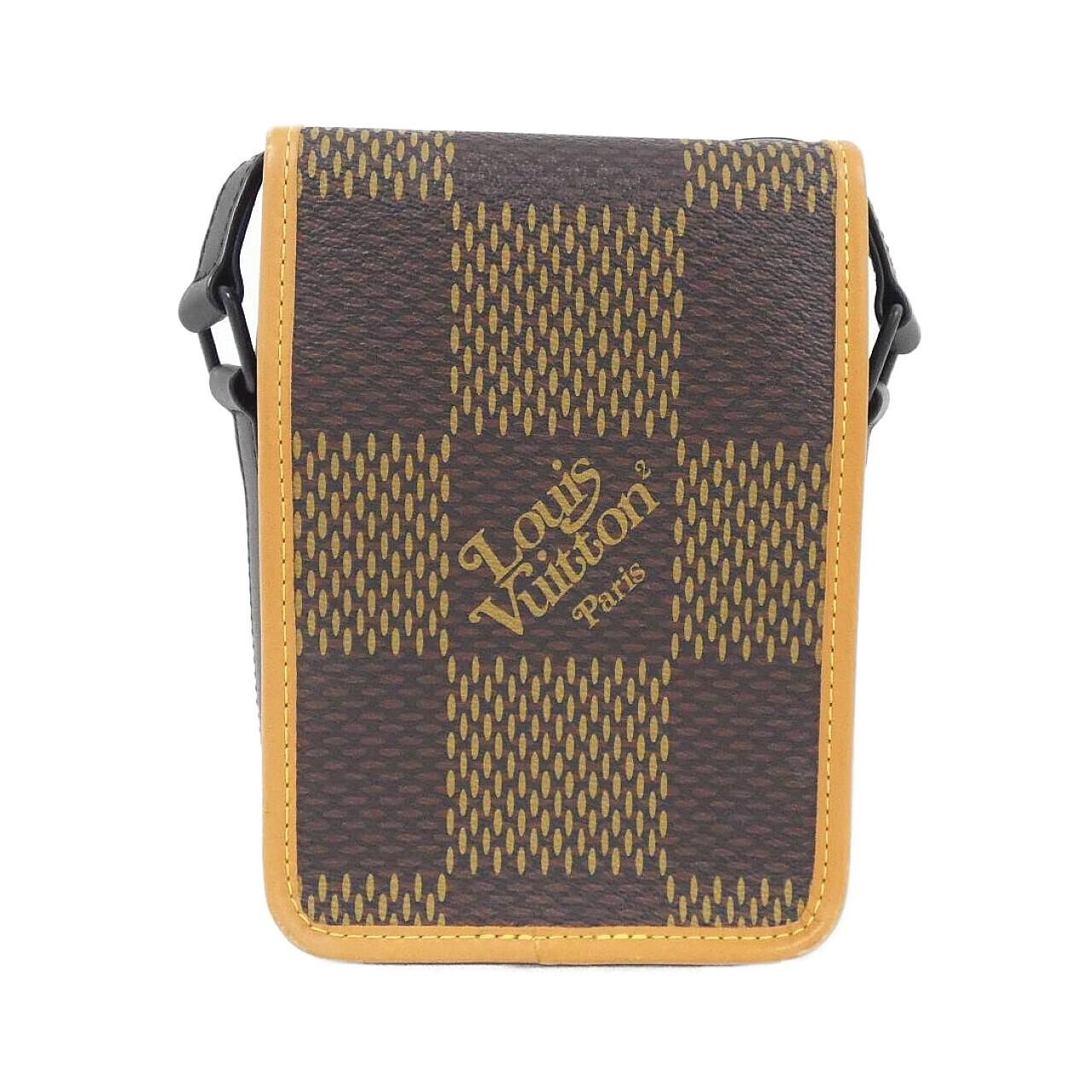 Louis Vuitton Damier Giant Amazon Messenger Shoulder — view 2