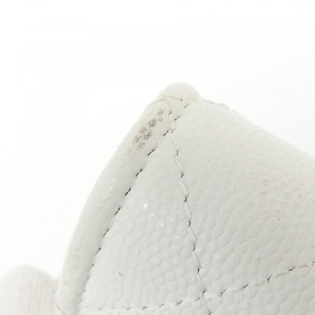 Chanel Phone Case White — view 3