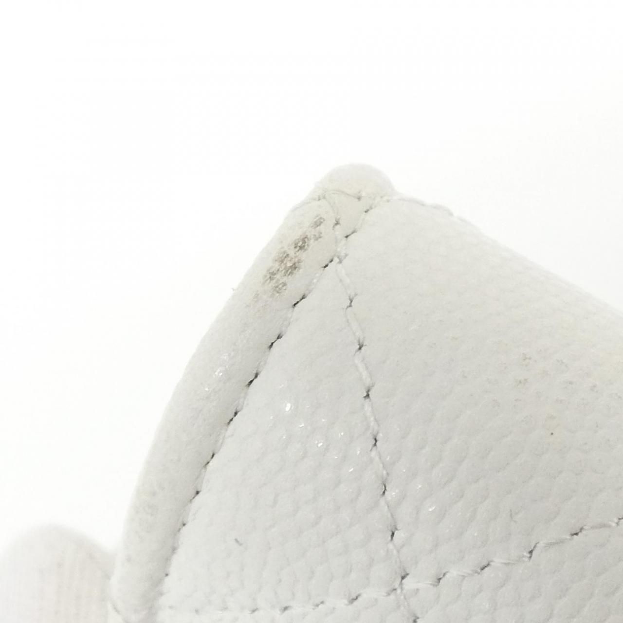 Chanel Phone Case White — view 3