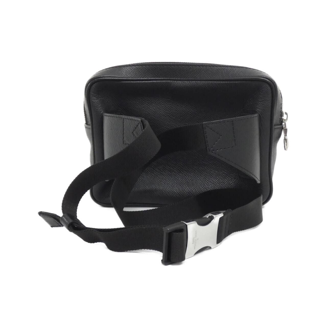 Louis Vuitton Taiga Bum Bag Outdoor — view 2