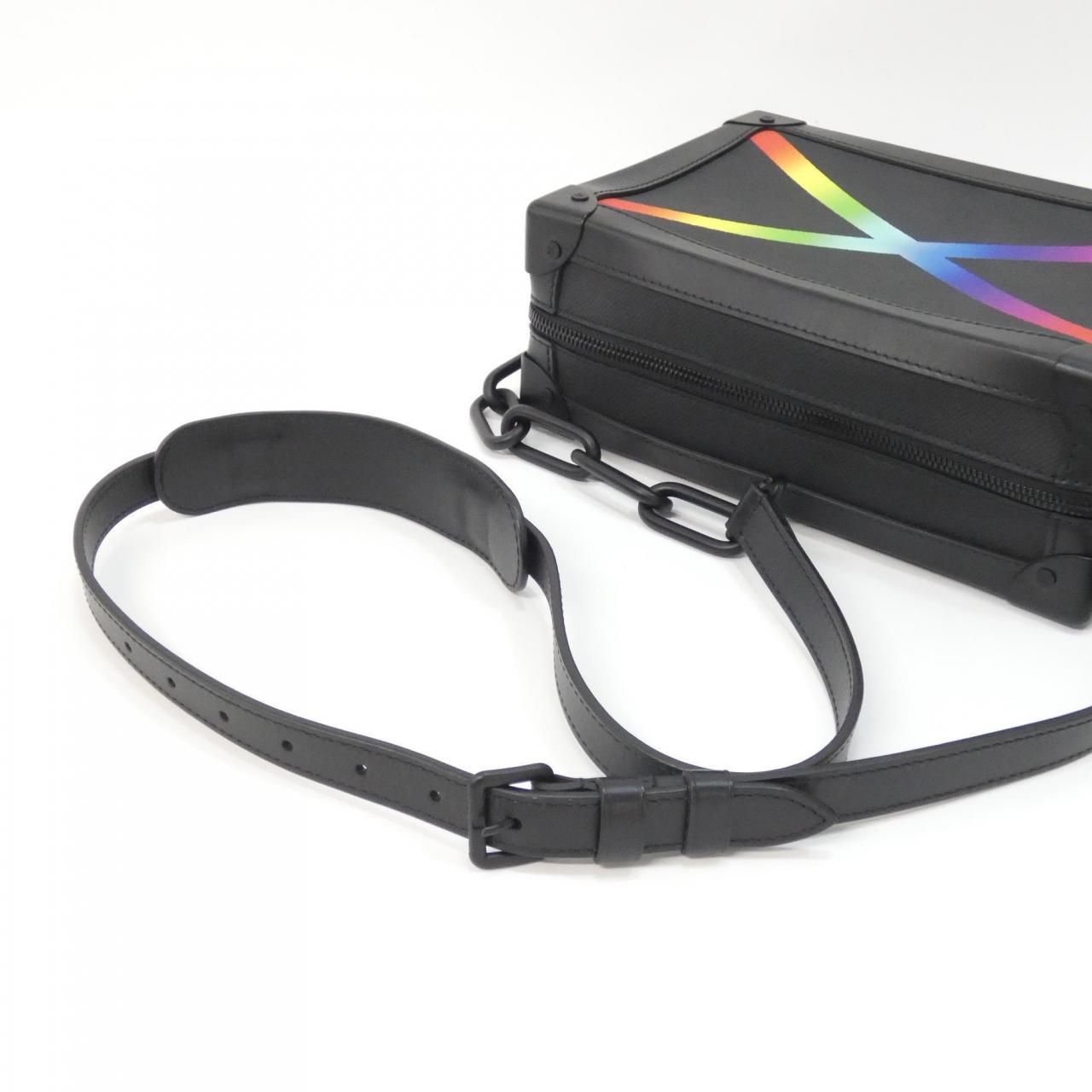 Louis Vuitton Taiga Rainbow Color Soft Trunk — view 8