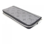 Louis Vuitton Taiga Llama Zippy Wallet Vertical — view 2