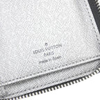Louis Vuitton Taiga Llama Zippy Wallet Vertical — view 7