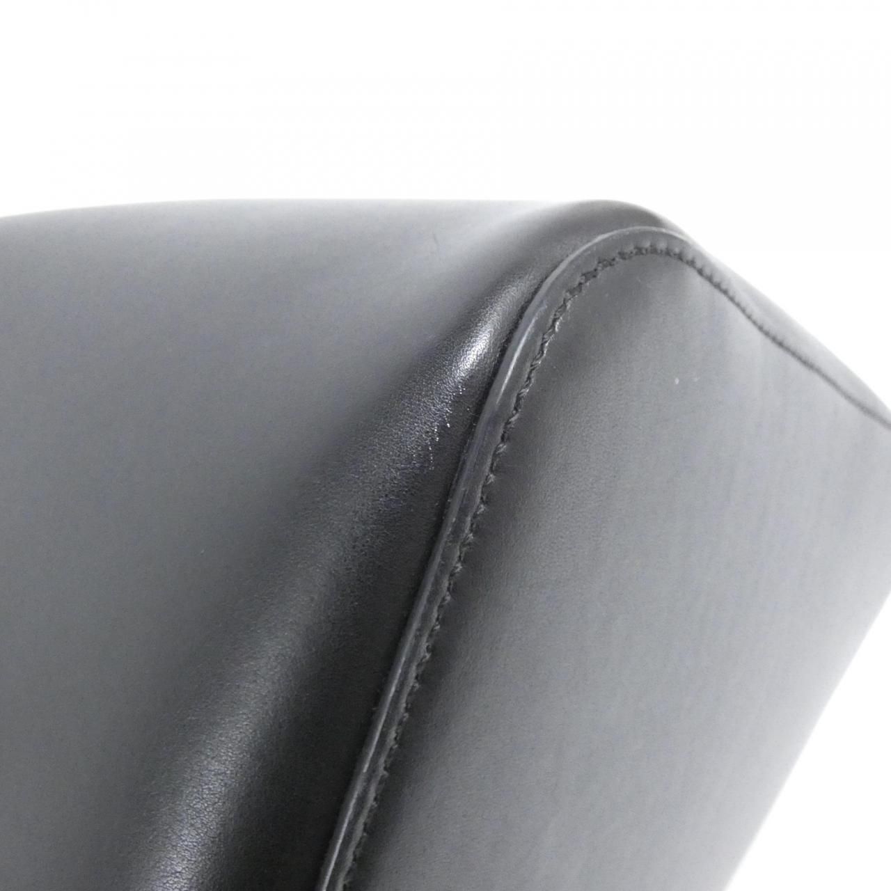 Loewe Pebble Bucket — view 4