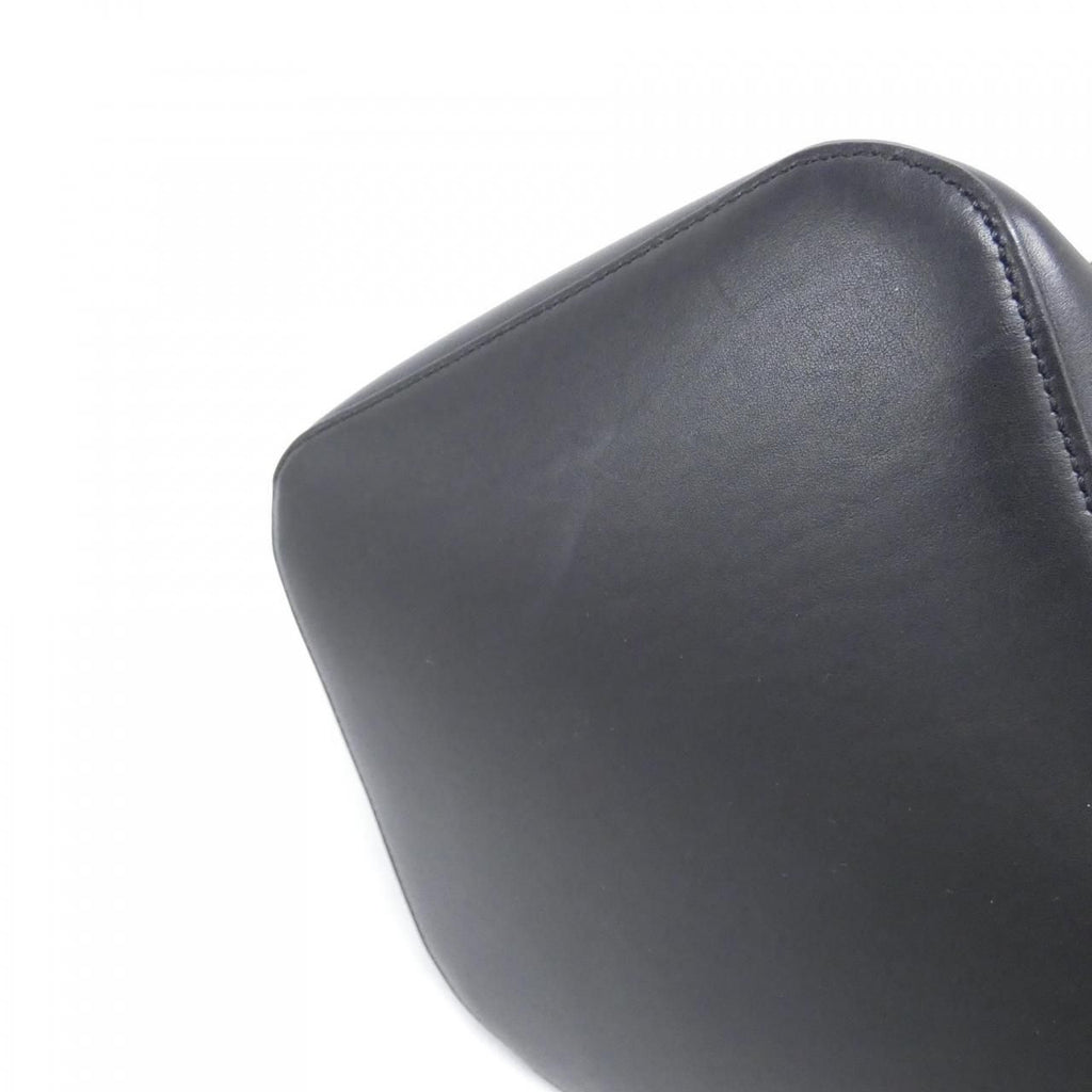 Loewe Pebble Bucket — view 3