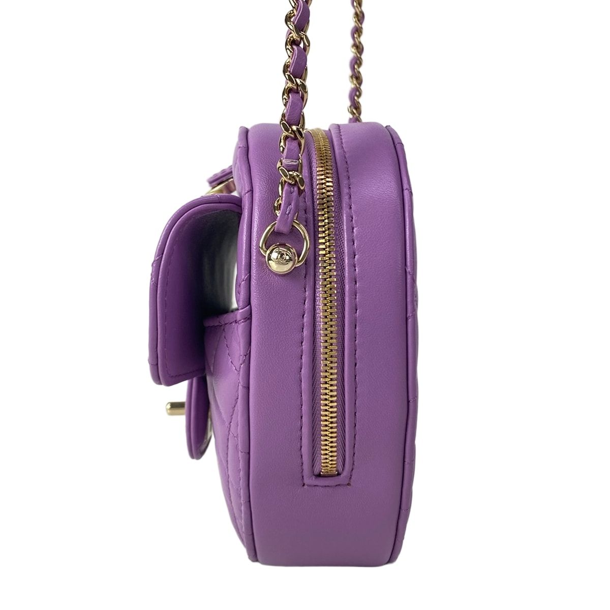 Chanel Shoulder Bag Quilted Heart — view 4