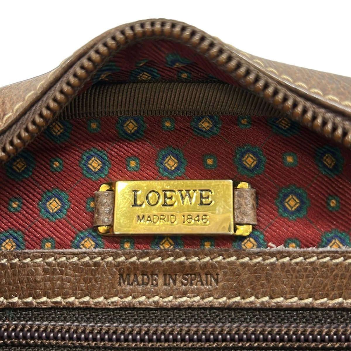 Loewe Shoulder Bag Anagram Pattern Brown Khaki Leather — view 9