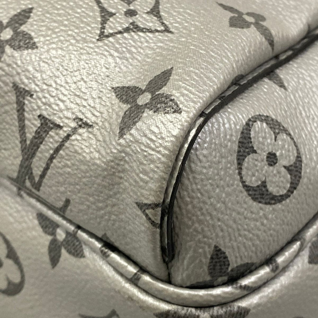 Louis Vuitton Shoulder Bag Monogram Reflective Messenger PM Silver — view 6