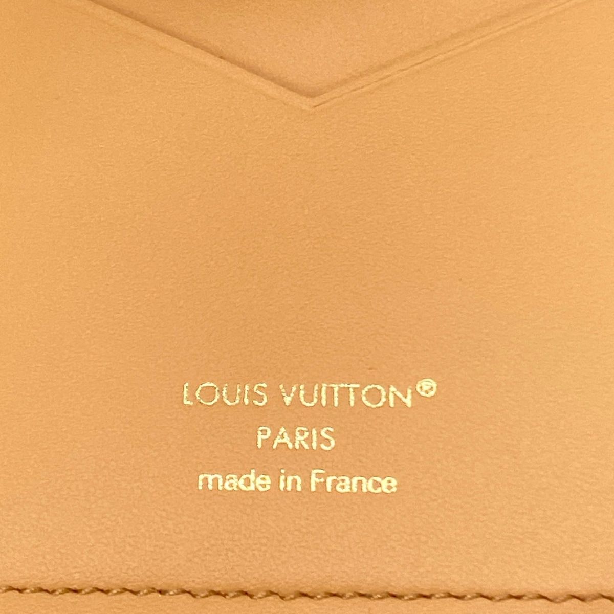 Louis Vuitton Wallet Capucines LV Vertical Hazelnut Bran Leather Cowhide — view 5