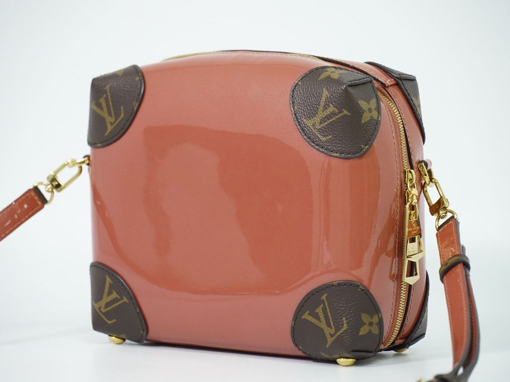 Louis Vuitton LV Venice Vernis Miroir Monogram Shoulder Bag Pochette Ville Rose — view 2