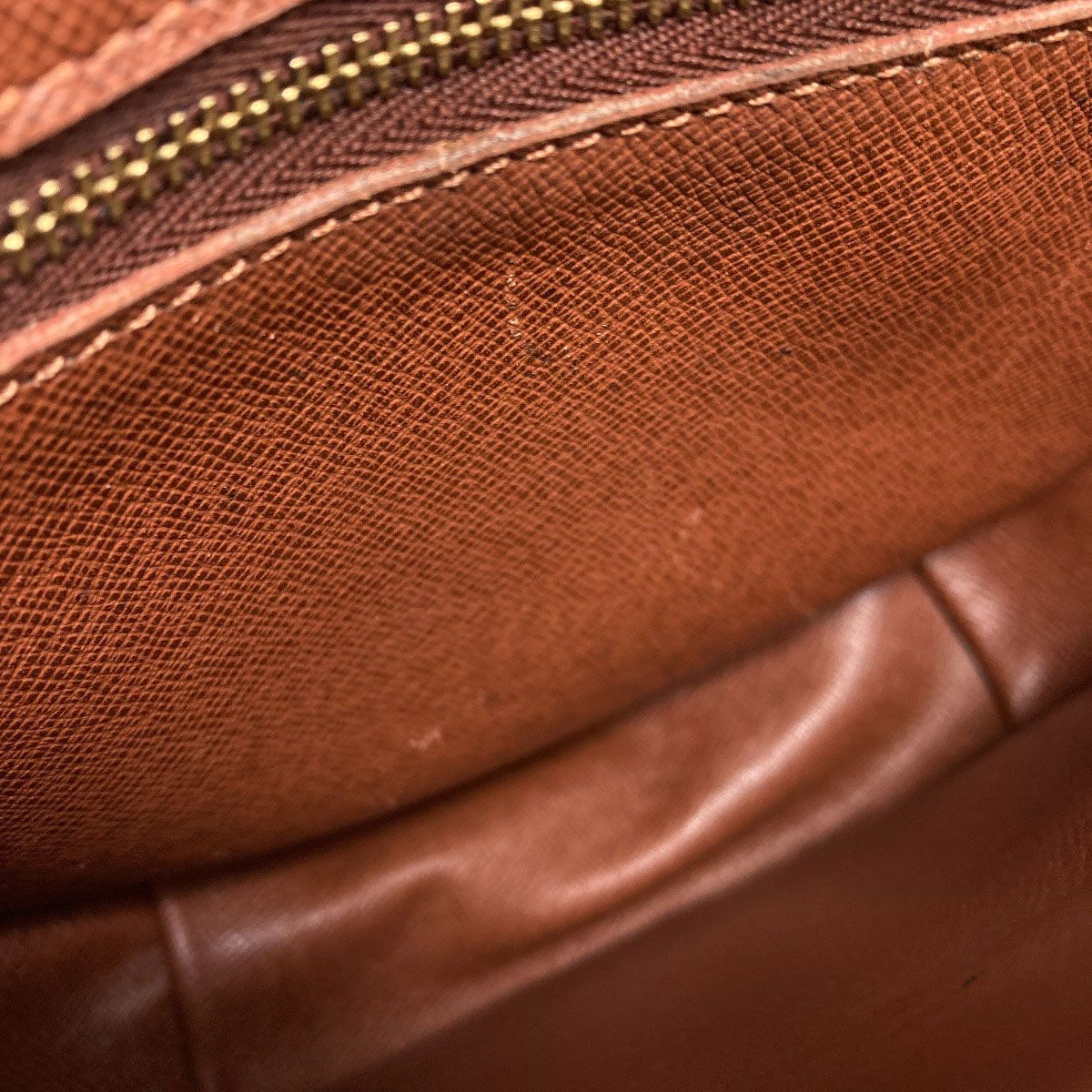 Louis Vuitton Cite PM Shoulder Bag Monogram Canvas — view 8