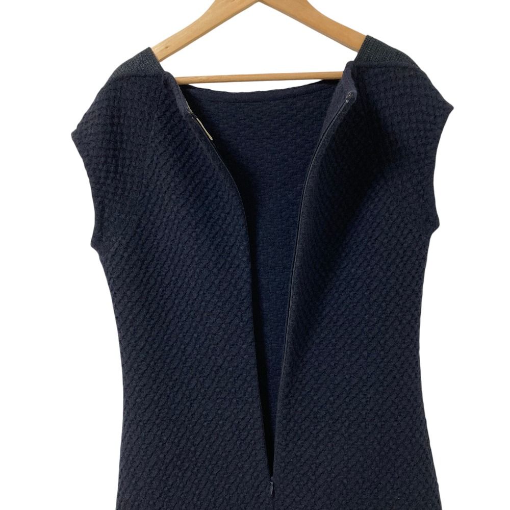 Chanel CC Logo Sleeveless Waffle Knit Dress 36 Navy — view 4