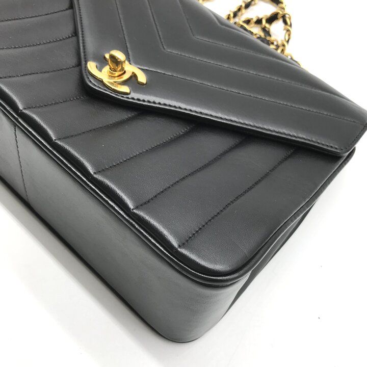 Chanel CC Logo Turnlock Chez Blanc Stitch Leather Chain Shoulder Bag Black — view 4