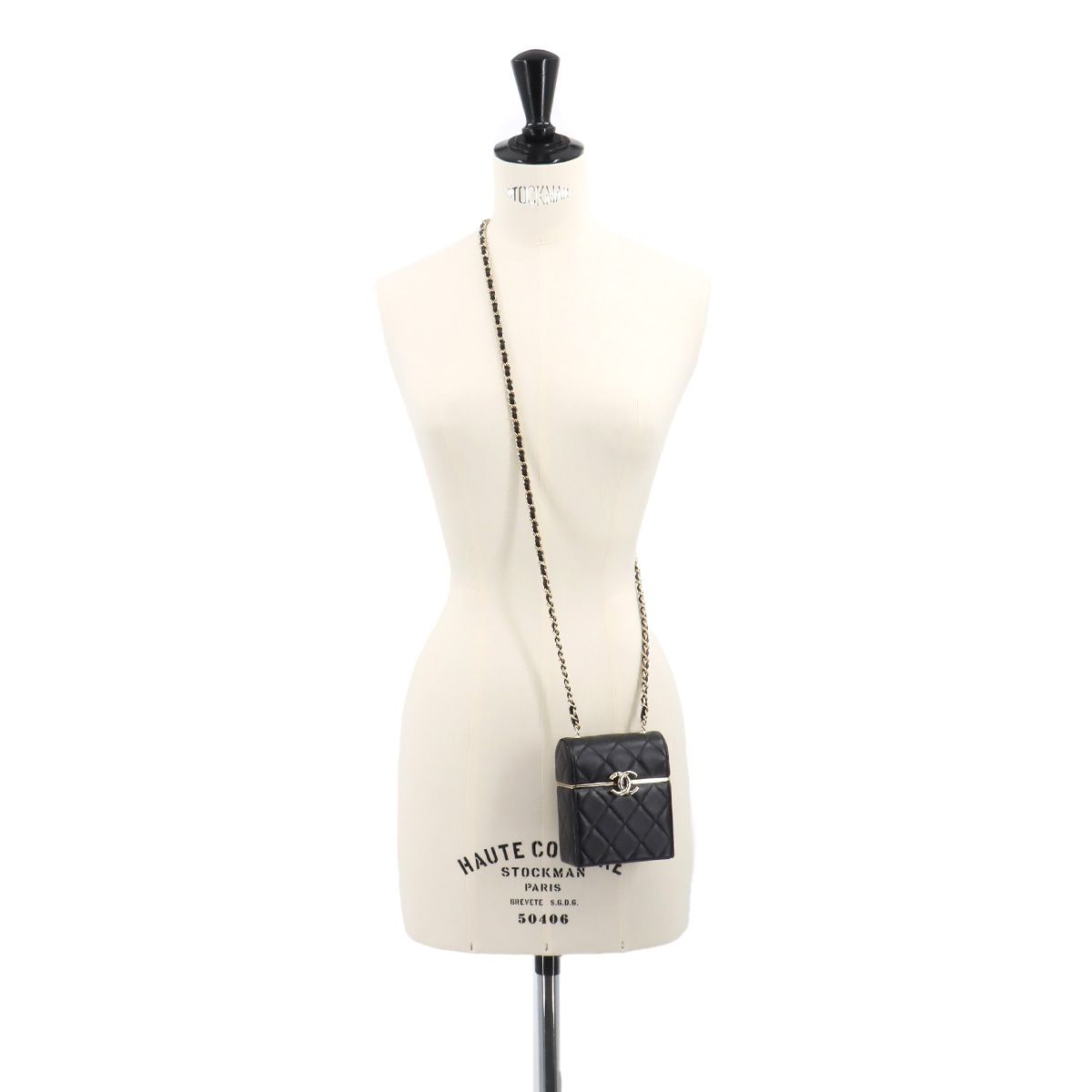 Chanel Quilted Box Shoulder — view 9