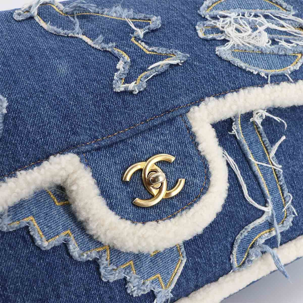 Chanel Egypt Chain Shoulder Bag Denim Shearling Blue Gold — view 9