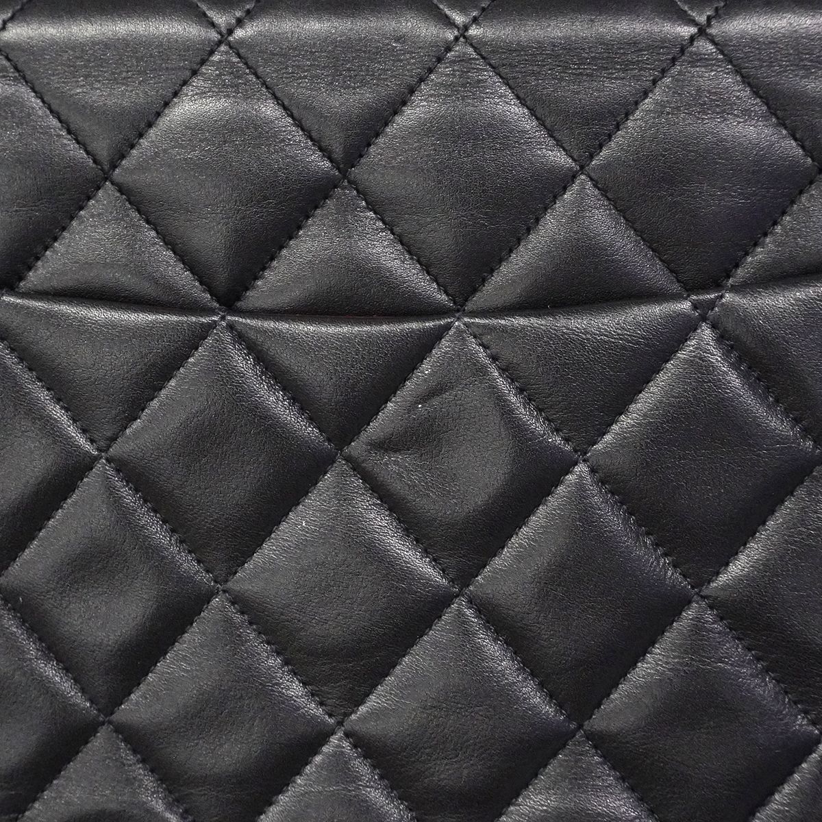Chanel Shoulder Bag Deca Quilted Lambskin Black Gold — view 9
