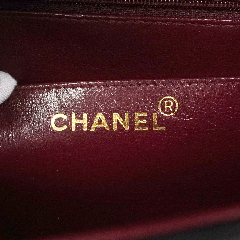Chanel Shoulder Bag Deca Quilted Lambskin Black Gold — view 5