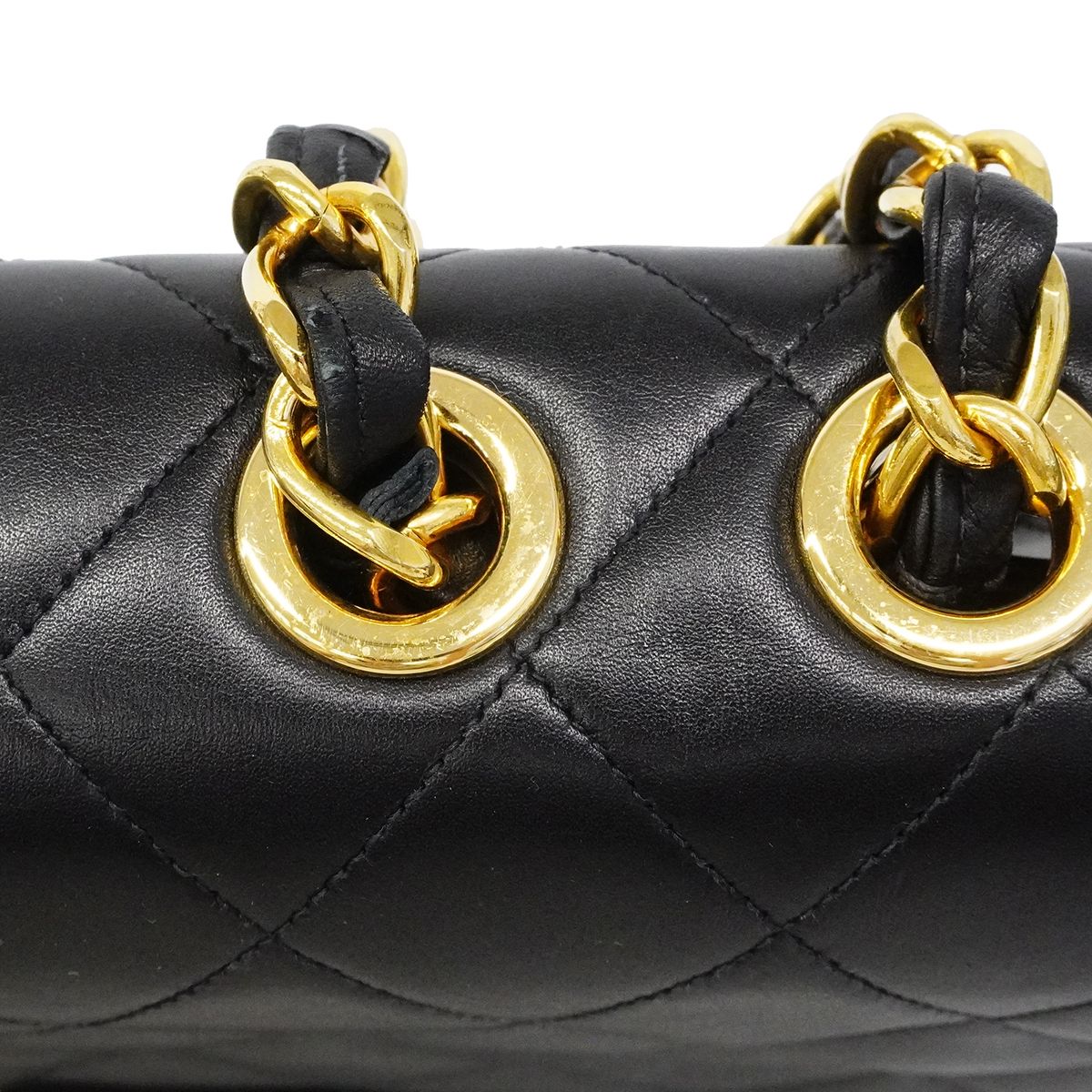 Chanel Shoulder Bag Deca Quilted Lambskin Black Gold — view 7