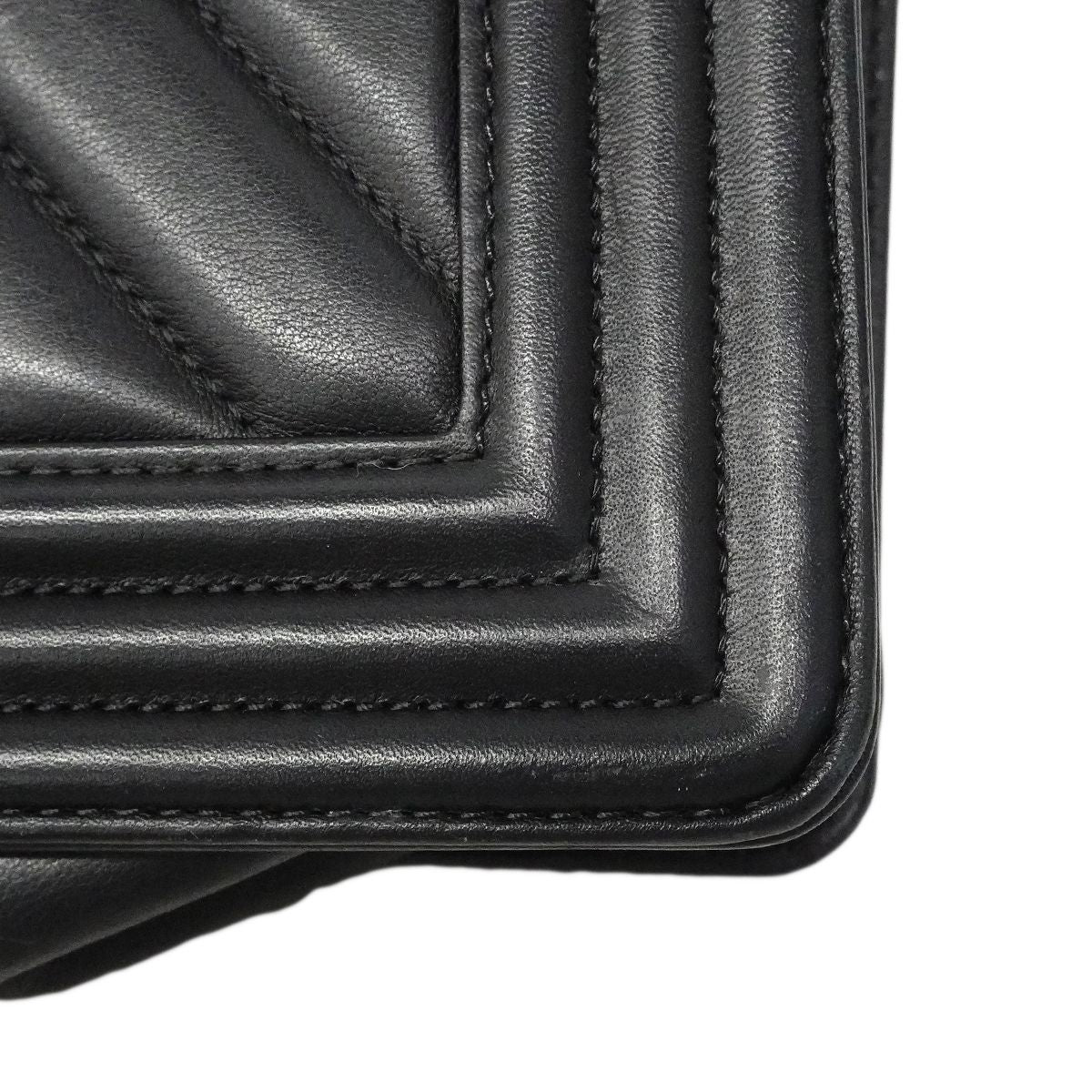 Chanel Shoulder Bag Boy Stitch Lambskin Black Gold — view 6