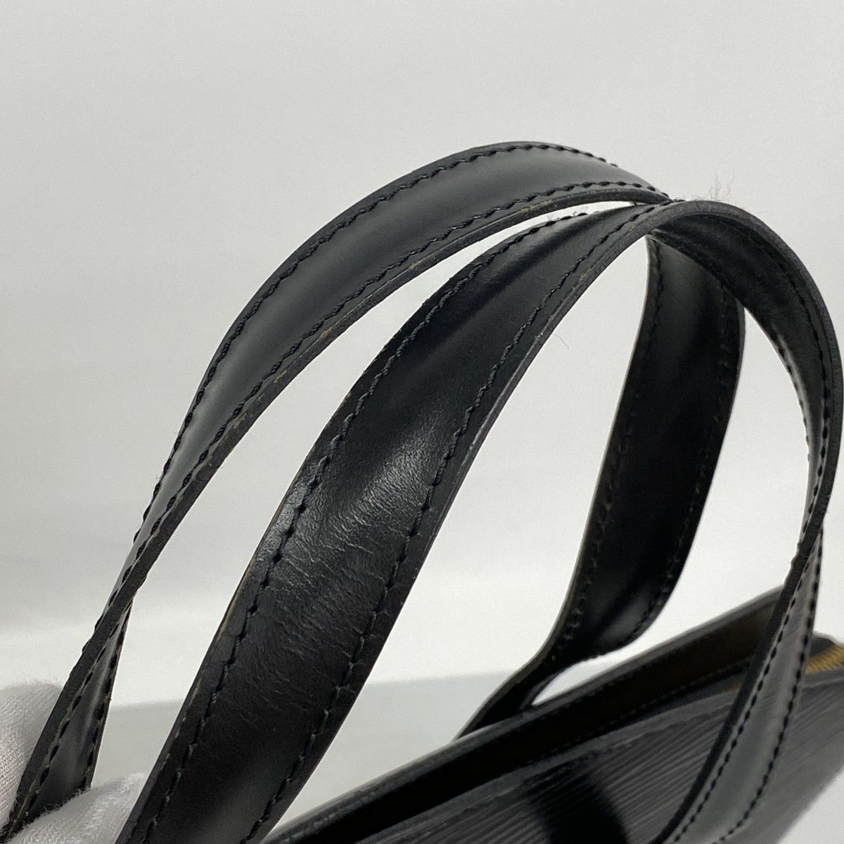 Louis Vuitton Handbag Epi Saint Jacques Noir — view 9