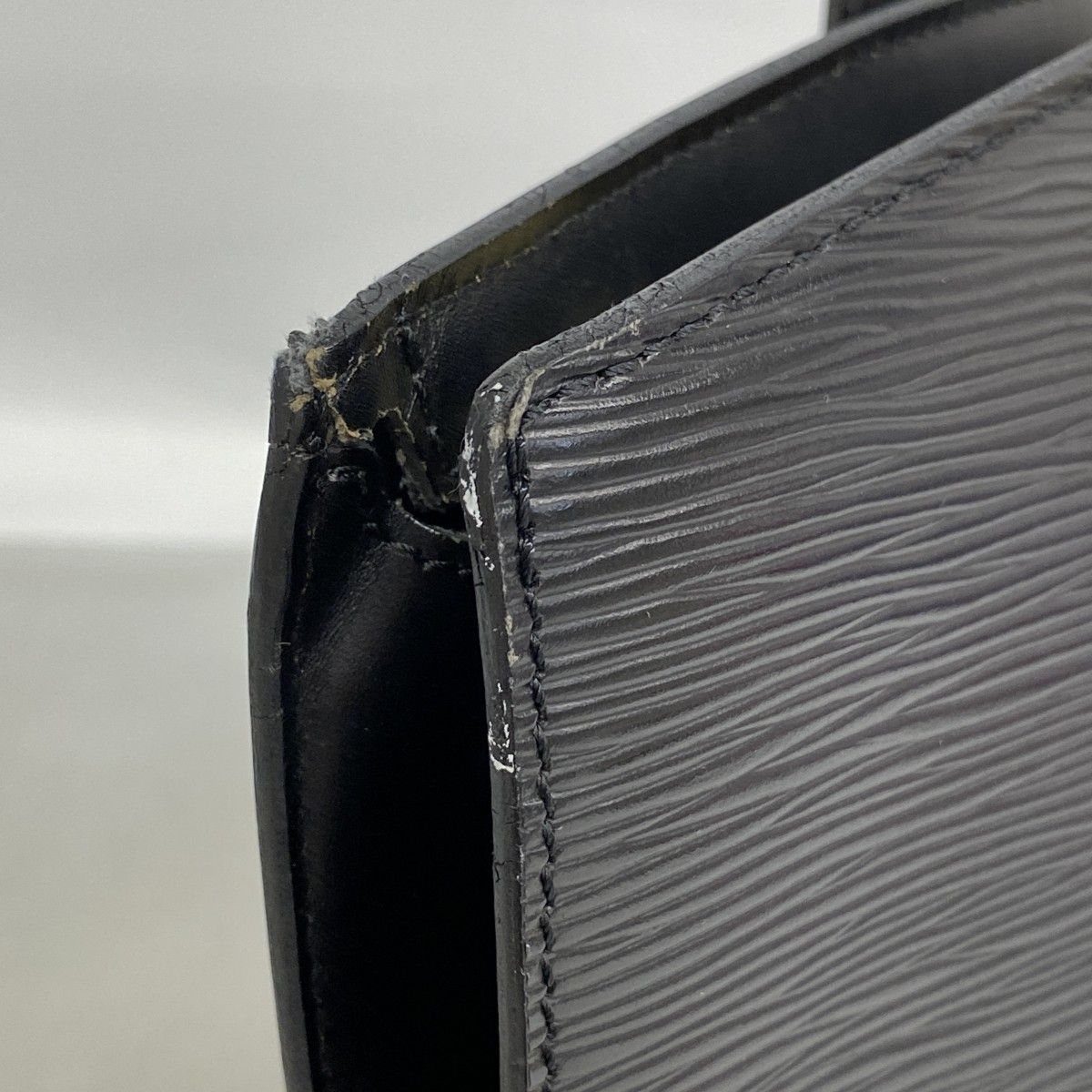 Louis Vuitton Handbag Epi Saint Jacques Noir — view 6