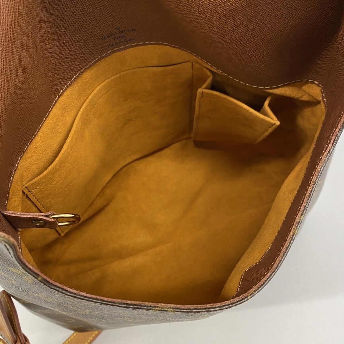 Louis Vuitton Shoulder Bag Monogram Musette Brown — view 4