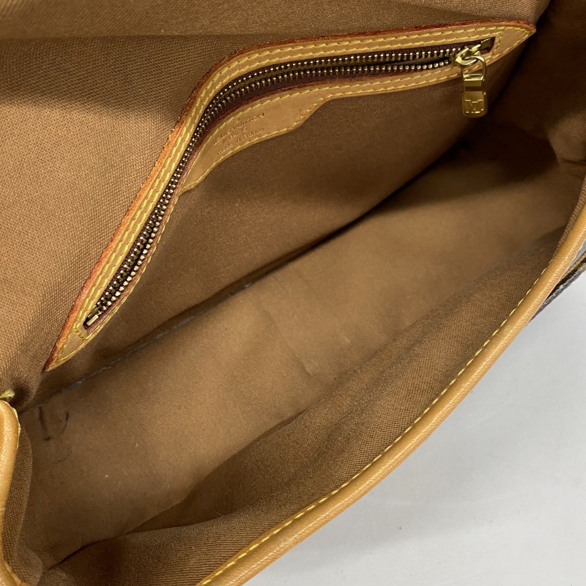 Louis Vuitton Shoulder Bag Monogram Sologne Brown — view 4