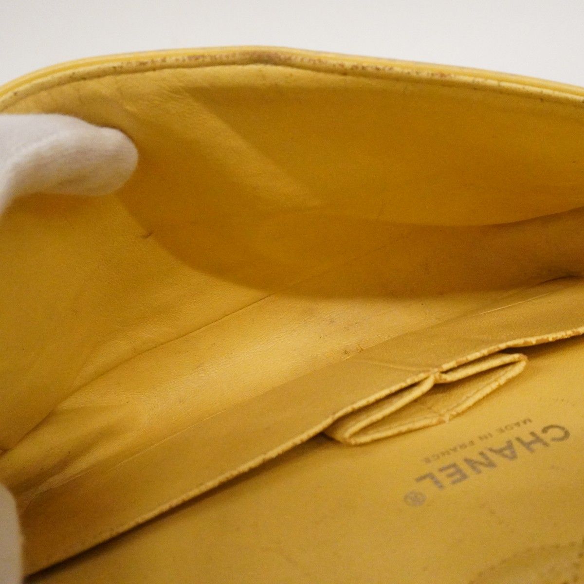Chanel Shoulder Bag Quilted Patent Leather Yellow Silver — view 4