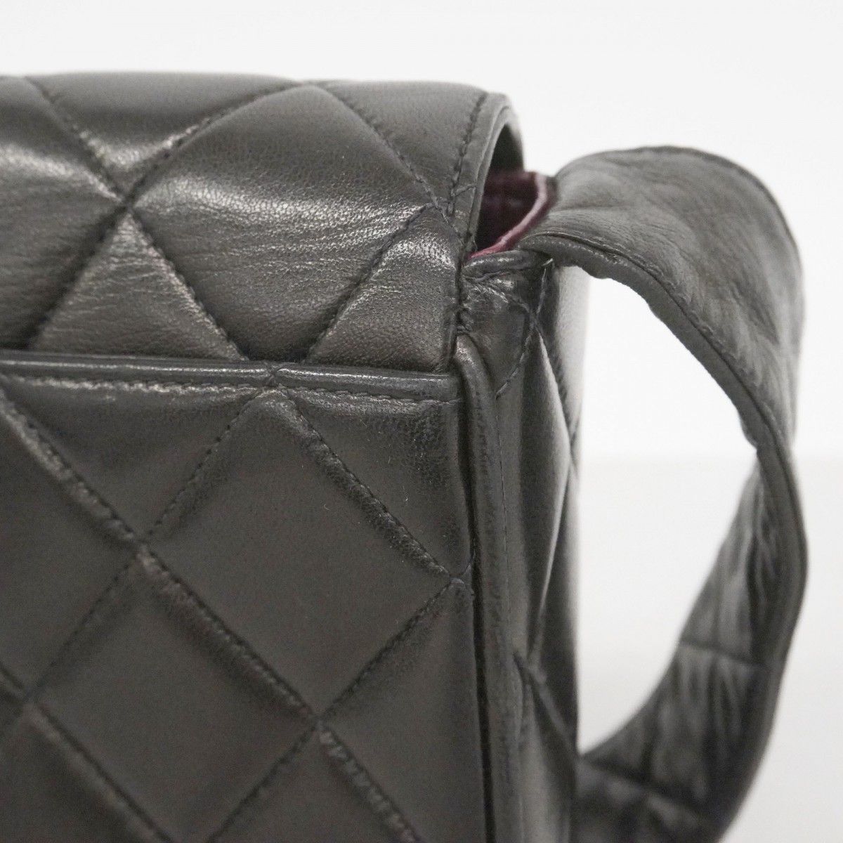 Chanel Shoulder Bag Quilted Lambskin Black Gold — view 8
