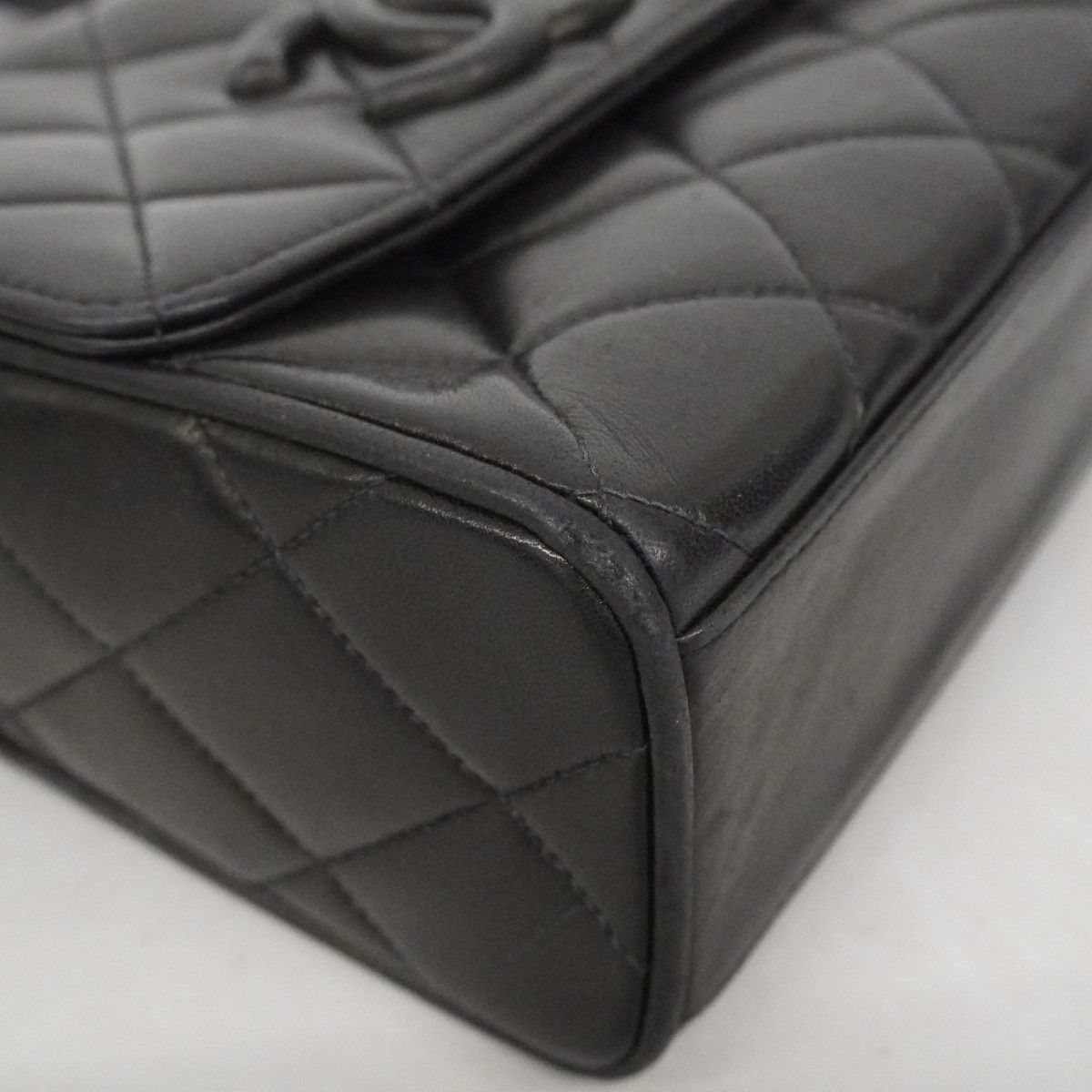 Chanel Shoulder Bag Quilted Lambskin Black Gold — view 6