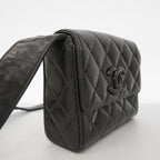 Chanel Shoulder Bag Quilted Lambskin Black Gold — view 2