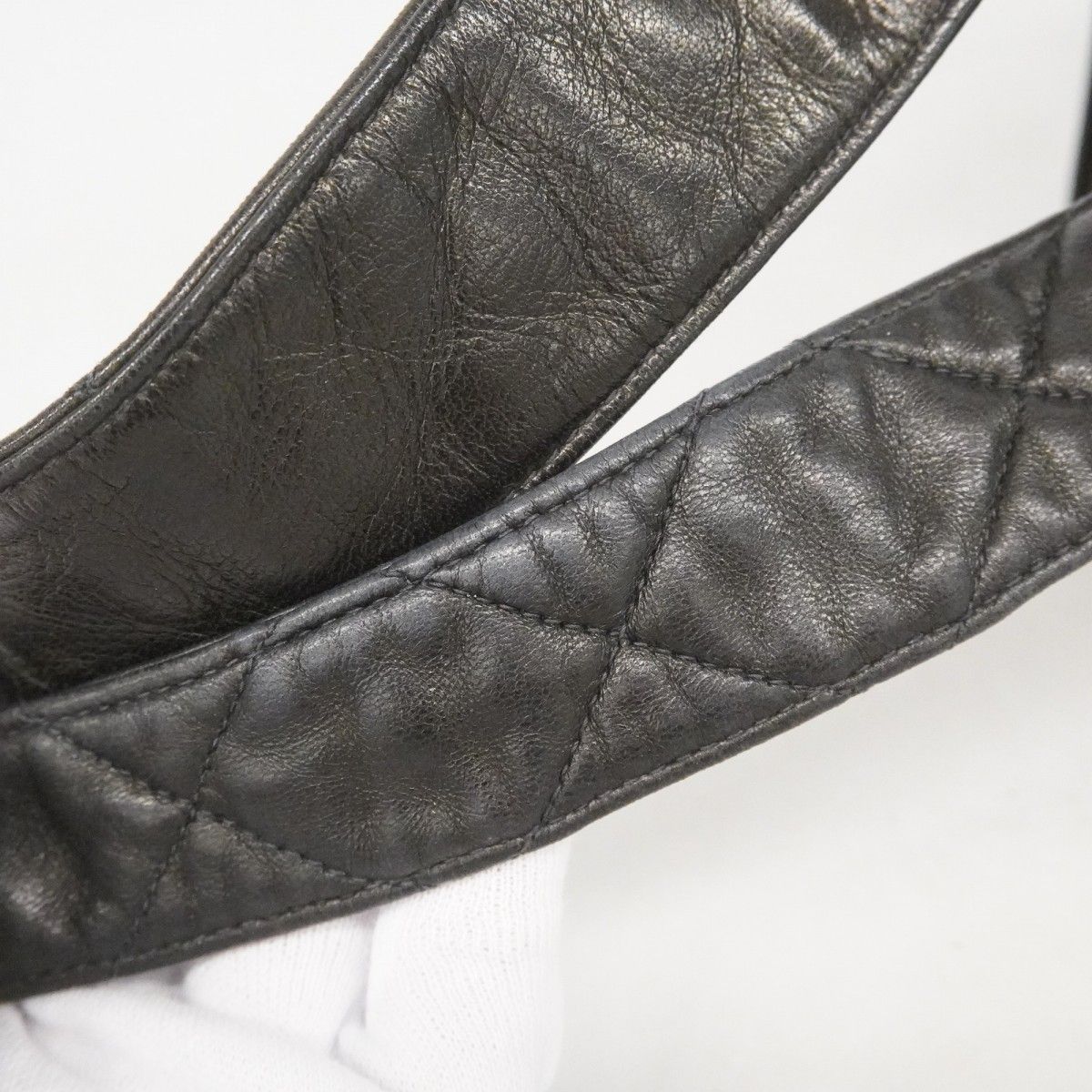 Chanel Shoulder Bag Quilted Lambskin Black Gold — view 7