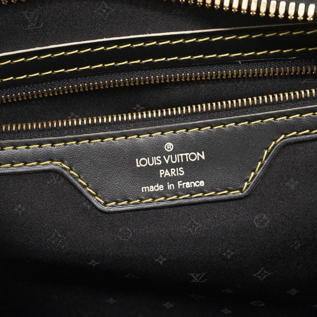 Louis Vuitton Handbag Suhali Super Lube Noir — view 5