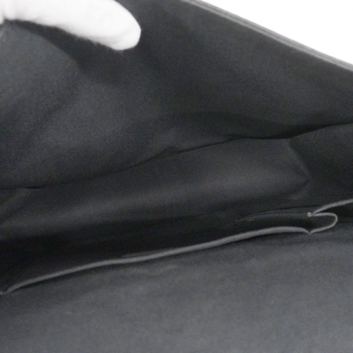 Louis Vuitton Shoulder Bag Taiga Andrey Ardoise — view 4