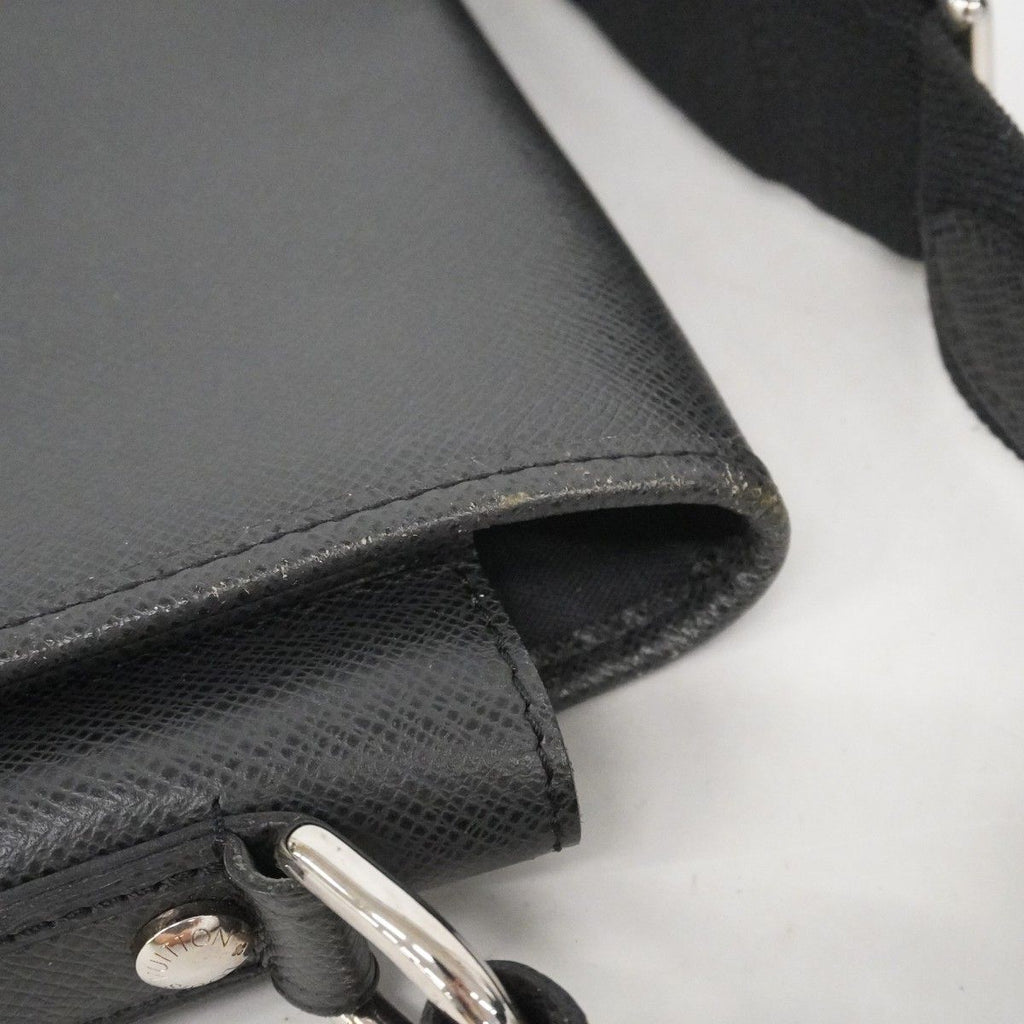 Louis Vuitton Shoulder Bag Taiga Andrey Ardoise — view 8