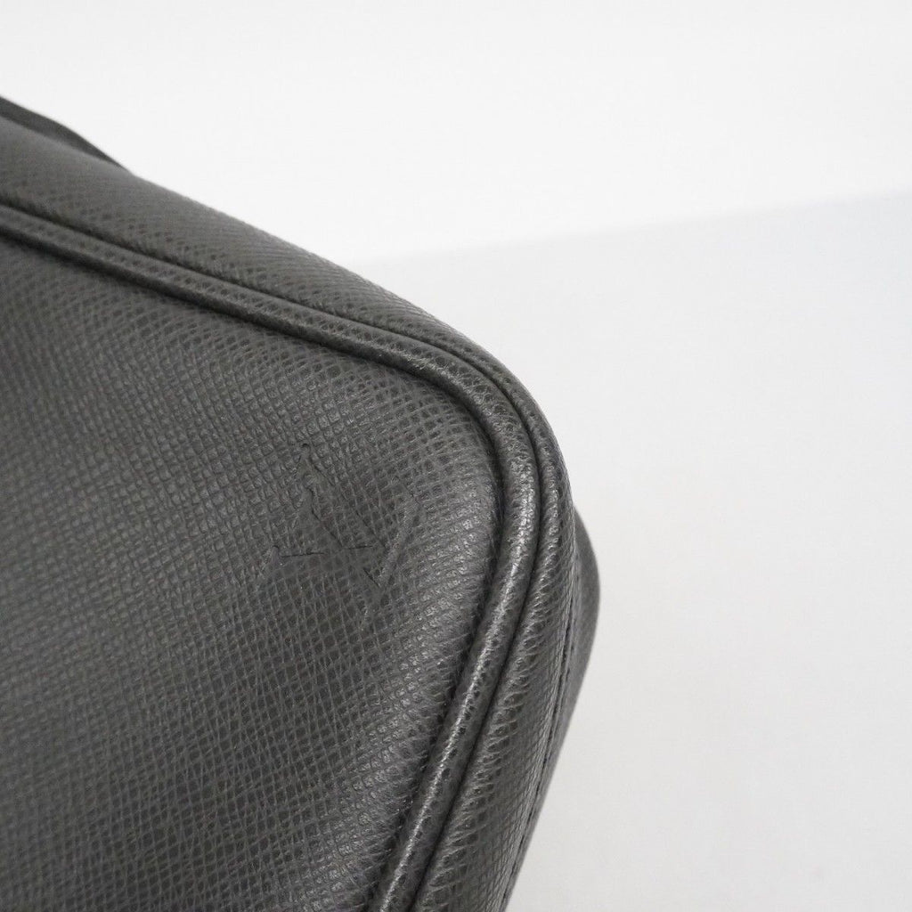Louis Vuitton Shoulder Bag Taiga Dimitri Ardoise — view 9