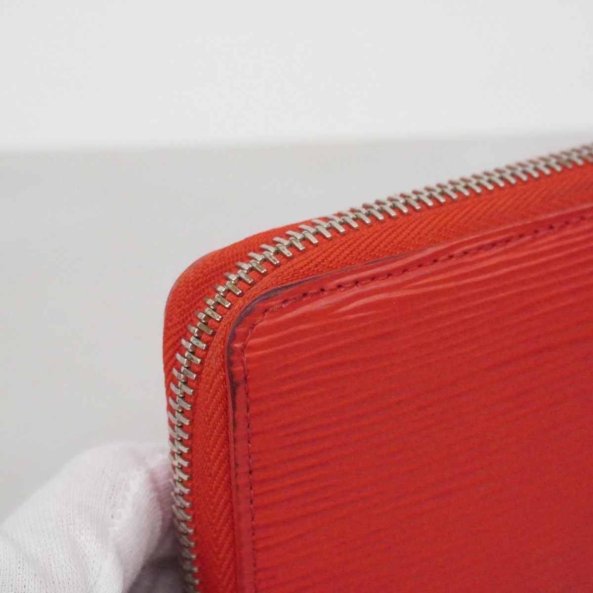 Louis Vuitton Wallet Epi Portefeuille Clemence Coquelicot — view 6