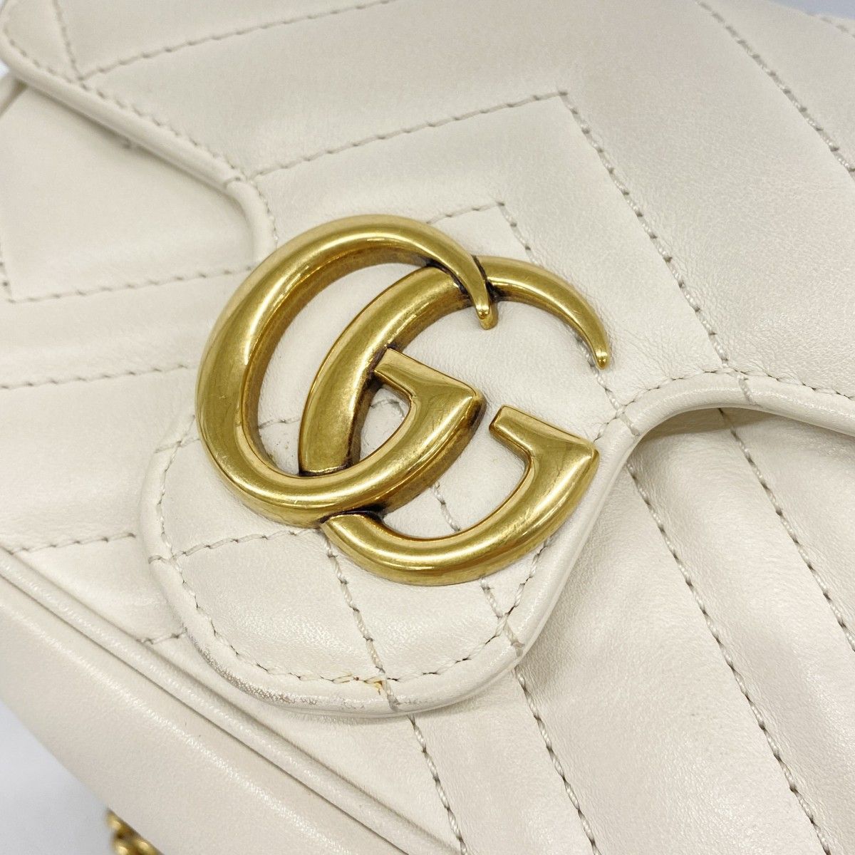 Gucci Shoulder Bag GG Marmont Leather White Gold — view 9