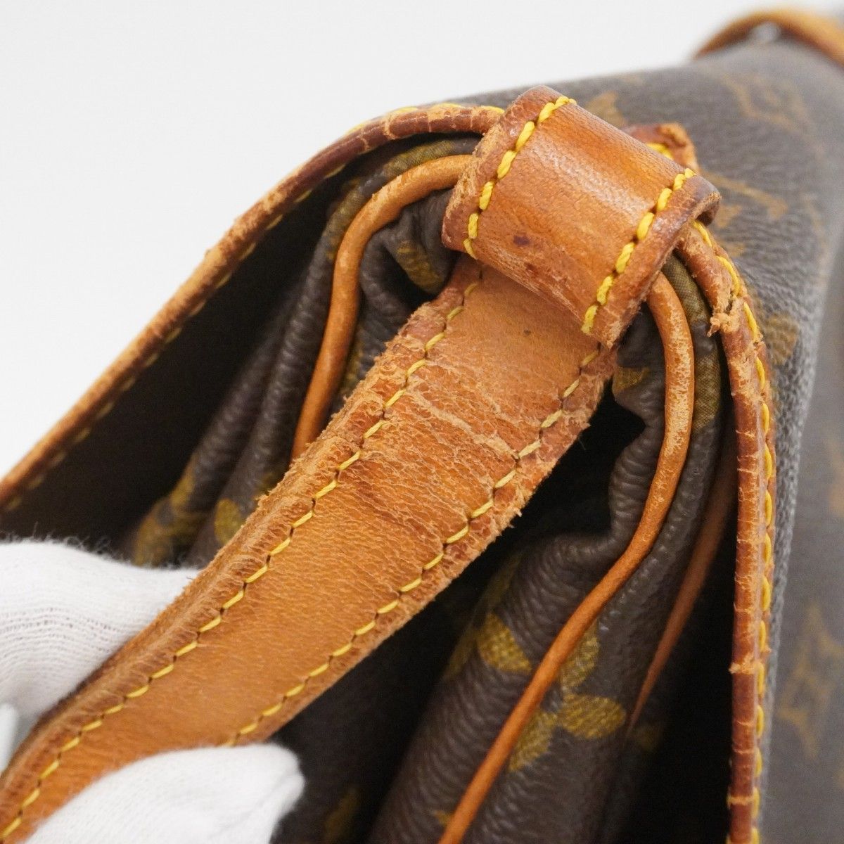 Louis Vuitton Shoulder Bag Monogram Saumur 30 Brown — view 8