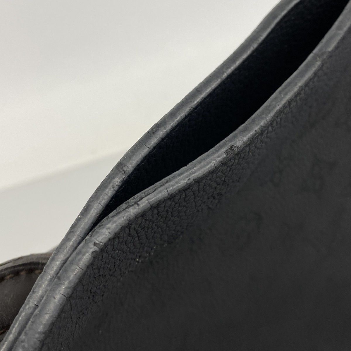 Louis Vuitton Handbag Mahina Babylon PM Noir — view 8