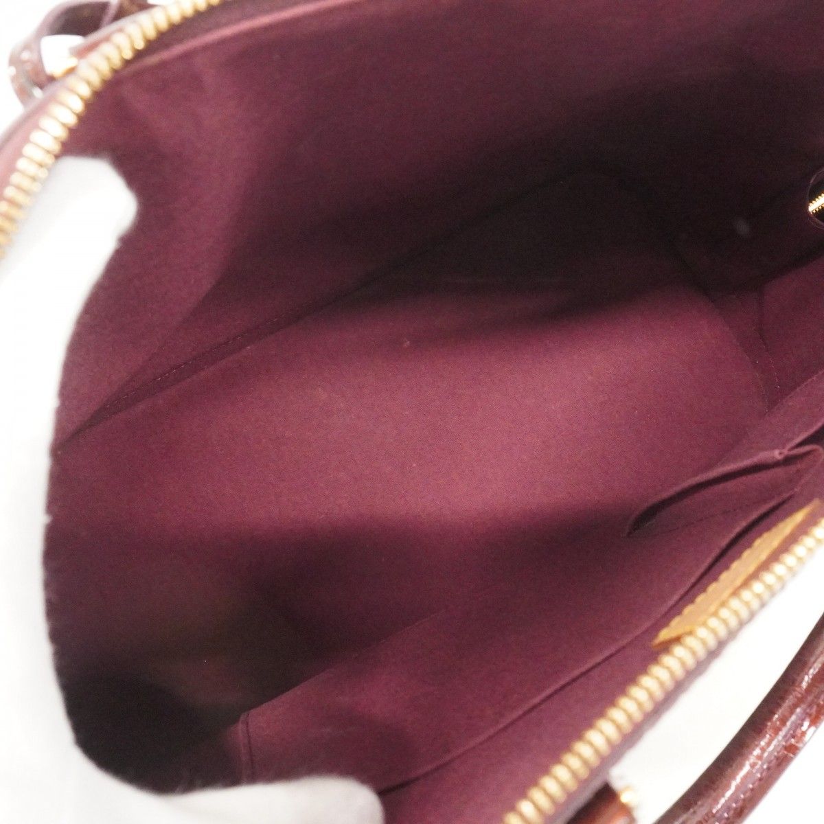 Louis Vuitton Handbag Vernis Alma GM Rouge Fauvist — view 4