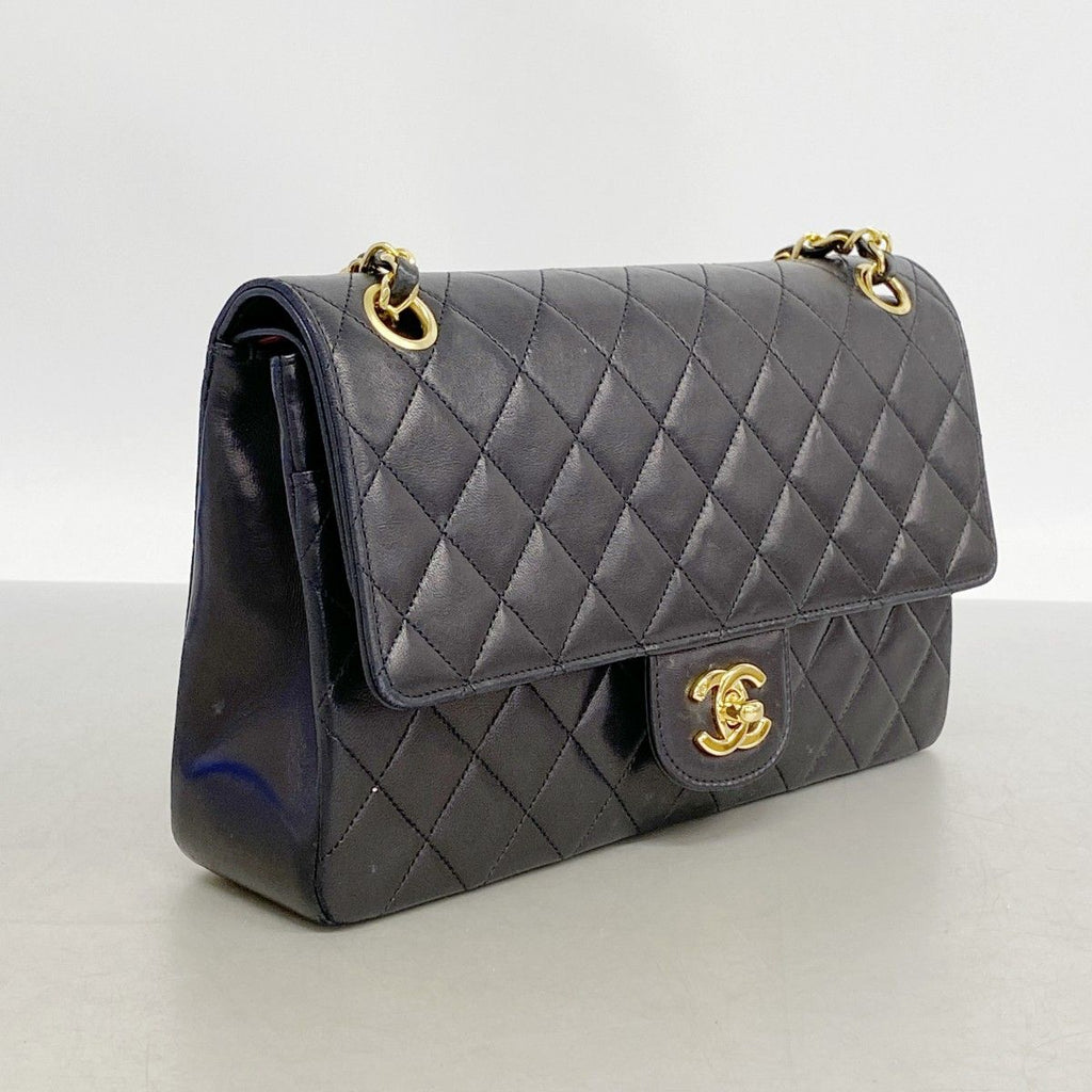 Chanel Shoulder Bag Quilted Lambskin Black Gold — view 2