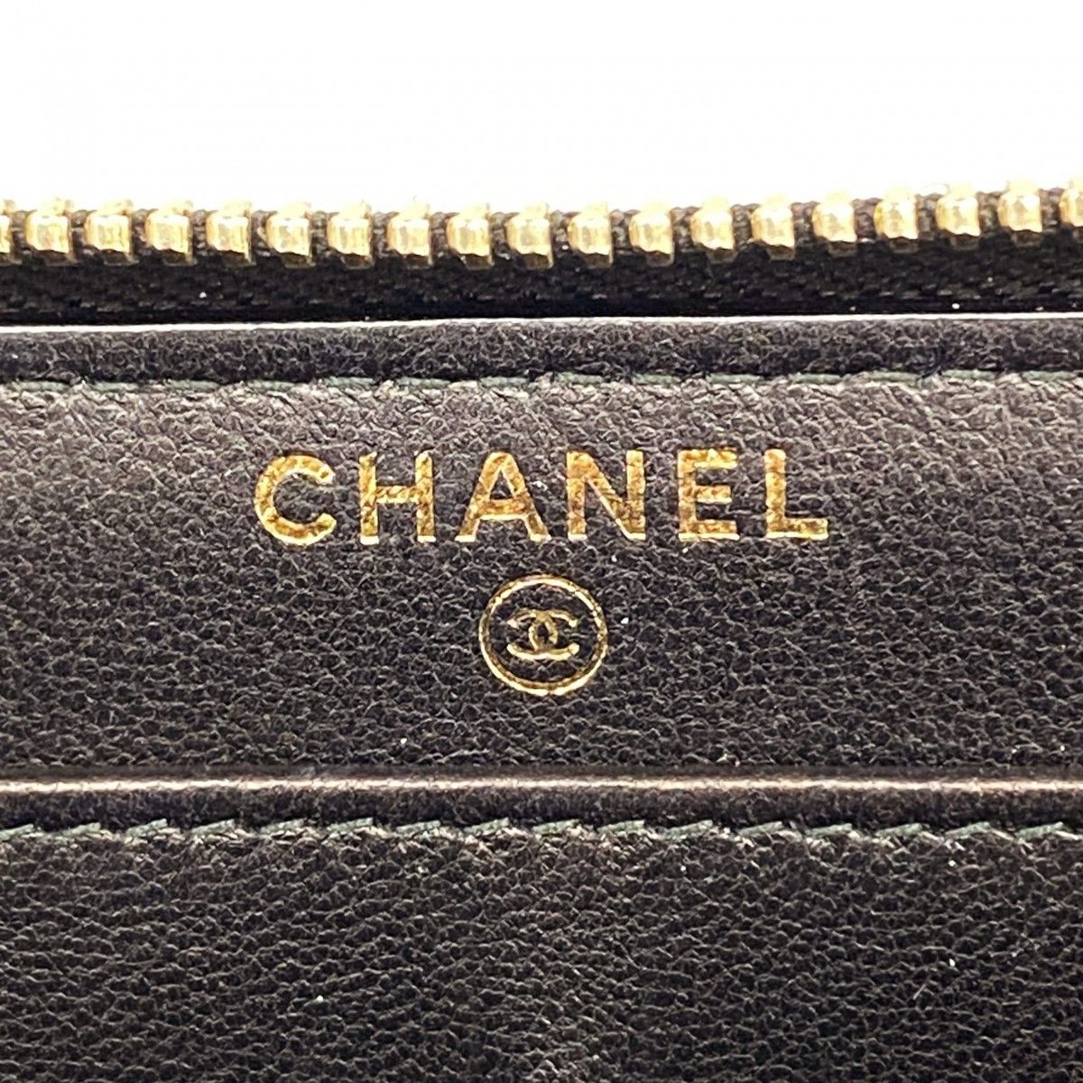 Chanel Wallet Che Blanc Leather Black Gold — view 4