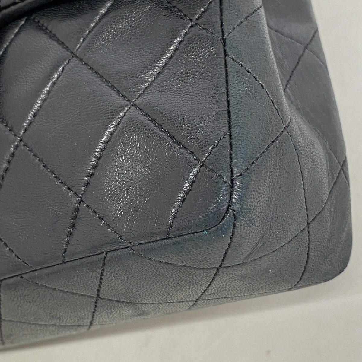 Chanel Shoulder Bag Quilted Lambskin Black Gold — view 6
