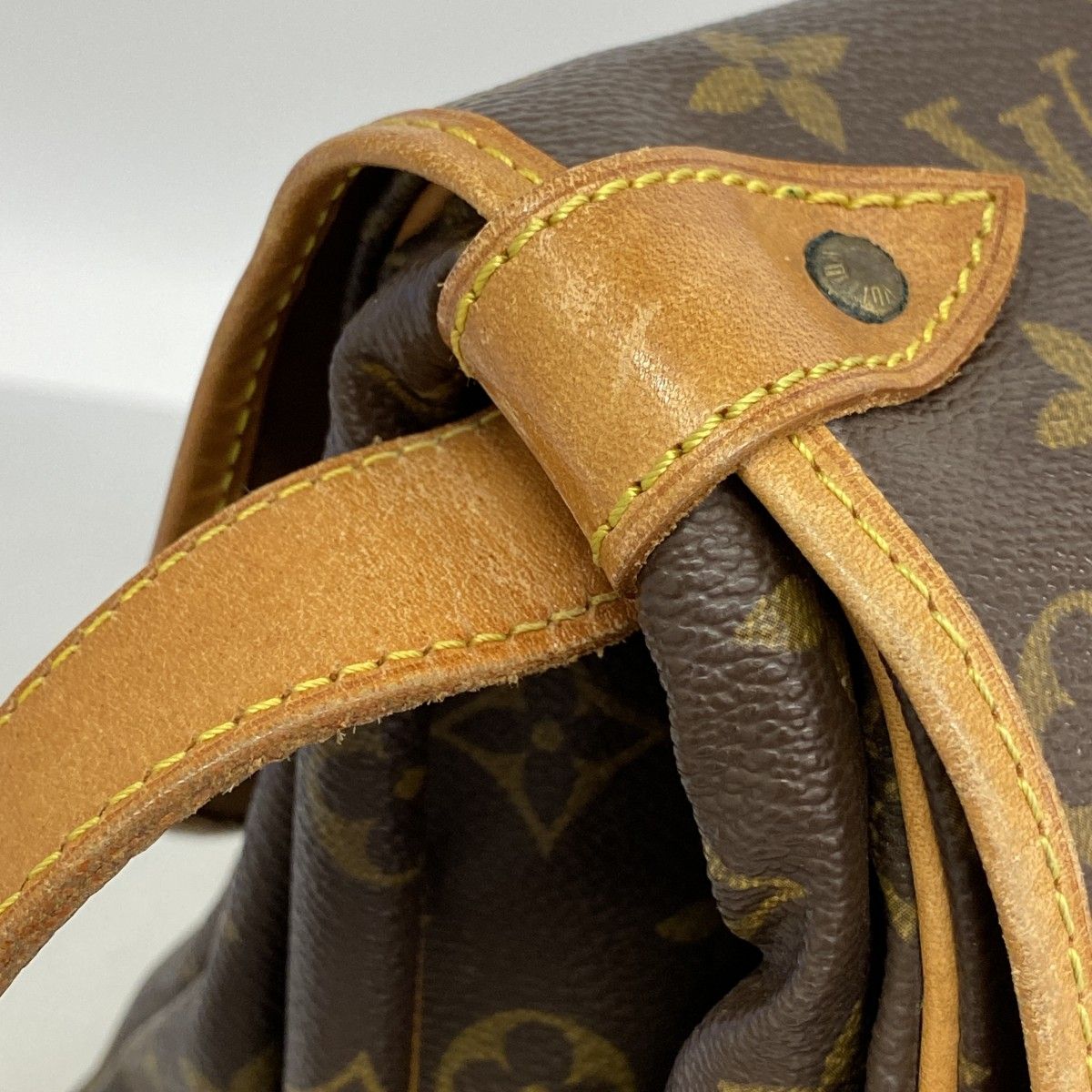 Louis Vuitton Shoulder Bag Monogram Saumur 35 Brown — view 7