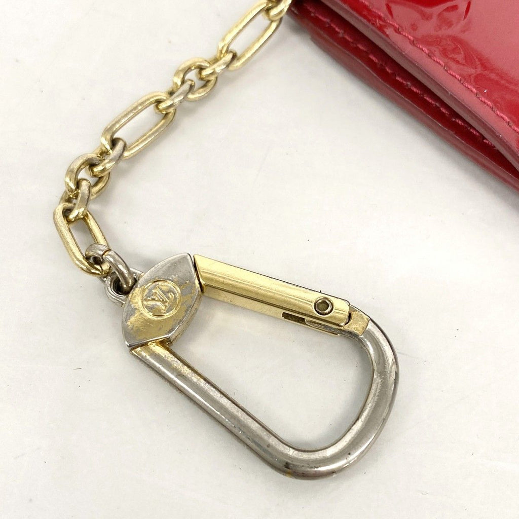 Louis Vuitton Coin Case Vernis Pochette Cles NM Pomme D'amour — view 9