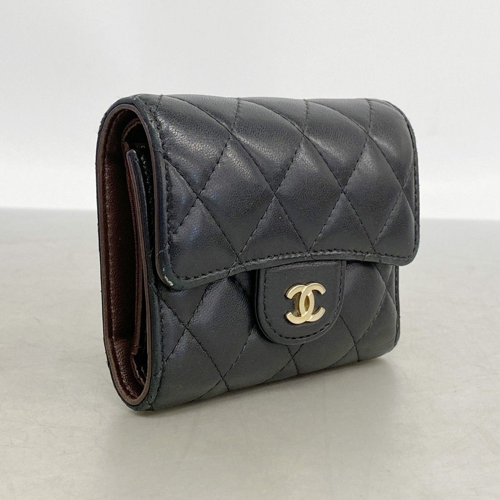 Chanel Trifold Wallet Quilted Lambskin Black Gold — view 2