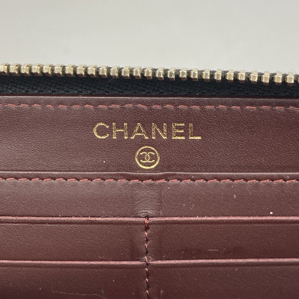 Chanel Wallet Quilted Caviar Leather Black Gold — view 4